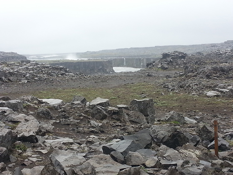Am Wasserfall Dettifoss